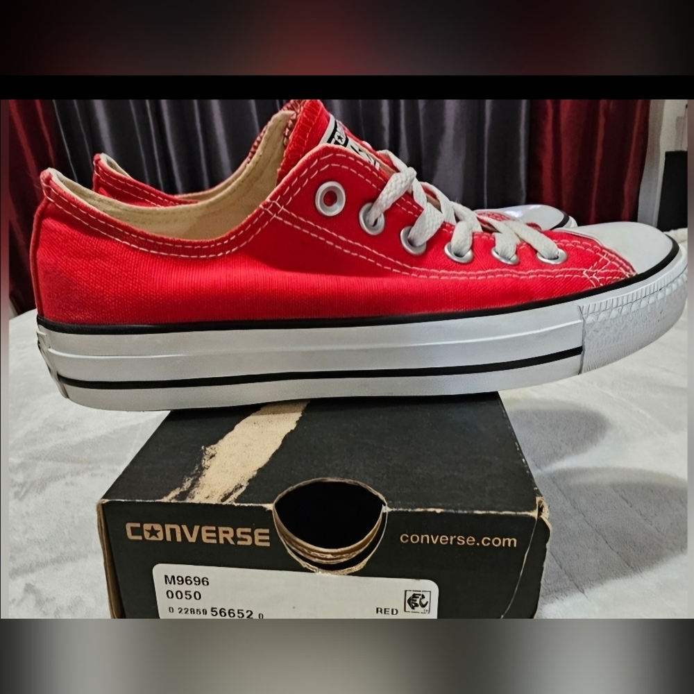 Converse Red Canvas Sneakers with White Accents Unisex Womens 7 Mens 5 EUC